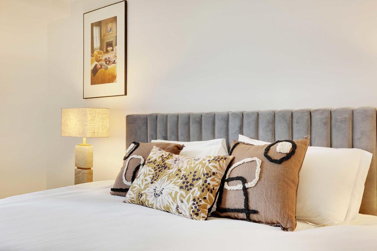 Elegant Apartment - 2Bd-6P - Avenue Montaigne Paris Eksteriør billede